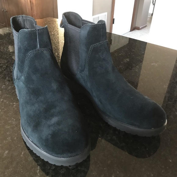 New UGG Briscoe Black Suede Boots, 11 - Picture 5 of 8